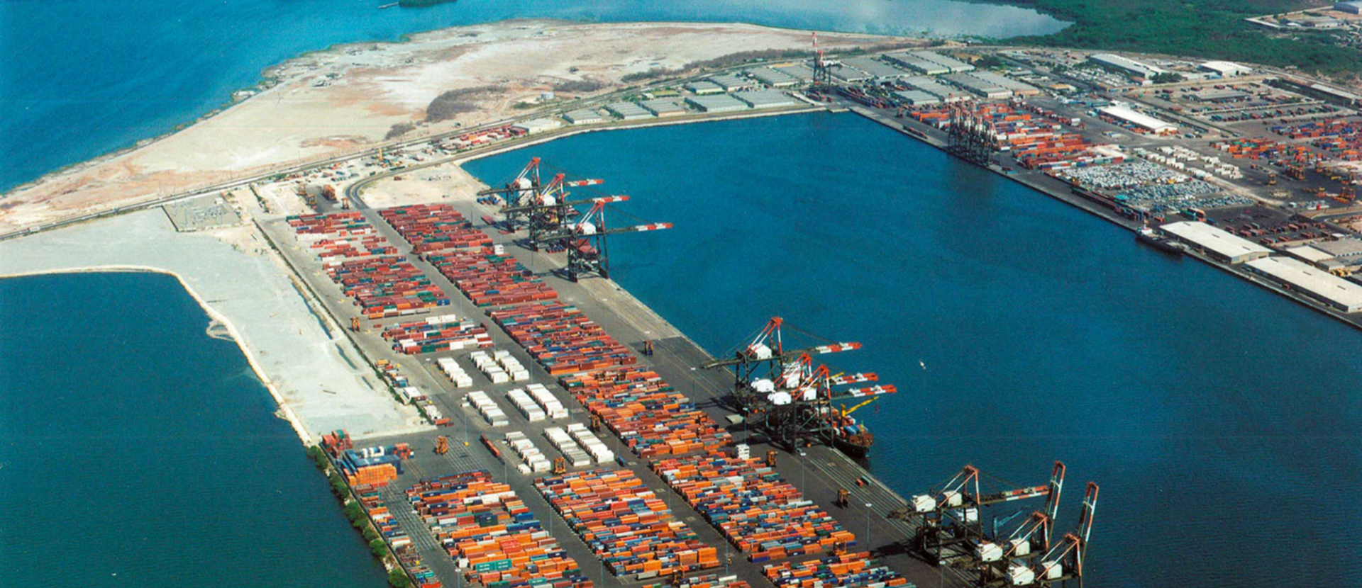 Kingston-Port-Jamaica